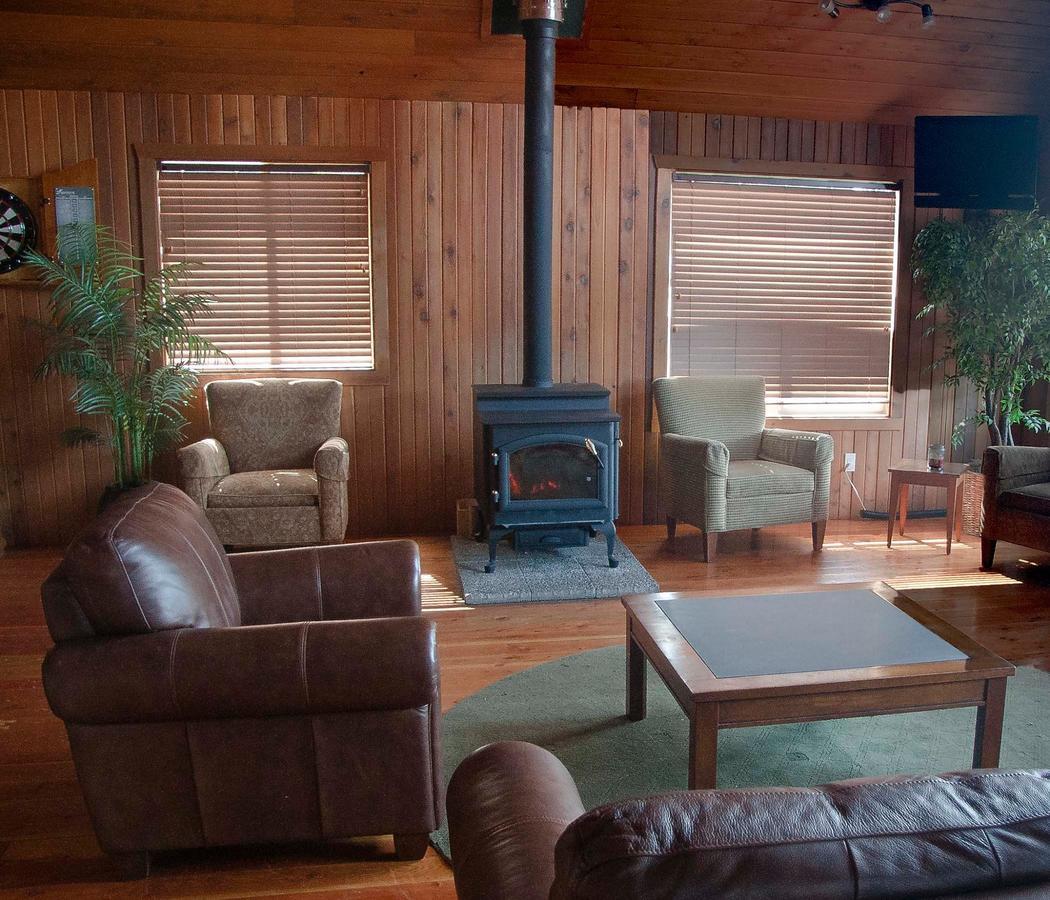 Walters Cove Resort Kyuquot Exterior foto